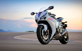 HD Bikes Honda Race Track Qwpl3f7vdgdna1ct Wallpaper