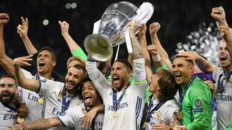 Real Madrid Celebrating Champions League Hj