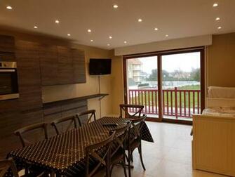 Apartment Au Doyen N Cucq France Booking