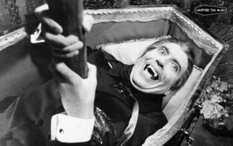 Vampyre Fan Vampire Wallpaper Background Actor Christopher Lee