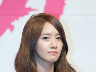 Im Yoona Wallpaper
