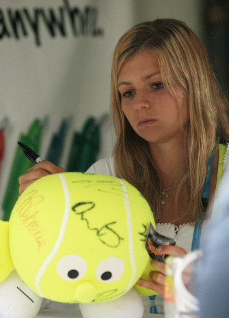 Celebrity Maria Kirilenko Photos Wallpaper