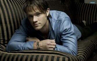 Jared Padalecki Background Wallpaper Wallpaperin4k Net