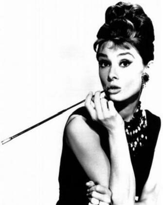 Breakfast At Tiffany S Movie Trailer Matttrailer Dvd