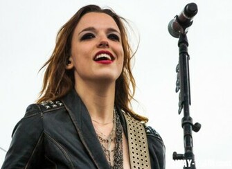 Lzzy Hale Halestorm Photo