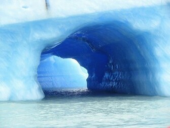 Background Collections Iceberg Wallpaper HD