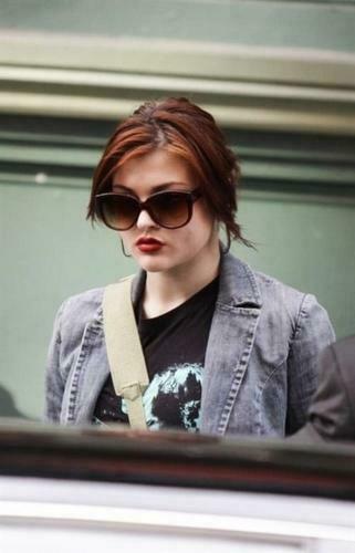 Frances Bean Cobain Image Wallpaper