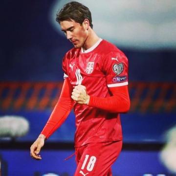 Dusan Vlahovic Bio Net Worth Age Height Weight