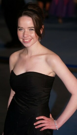 Anna Popplewell Wallpaper Best Pictures