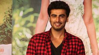 Famous And Popular Arjun Kapoor Bollywood Smart Actor HD Wallpaper