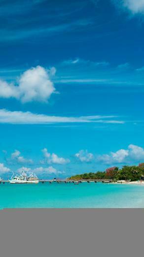 Beautiful Beaches And Boats iPhone Wallpaper HD