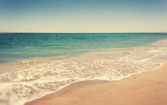 Retro Summer Beach Wallpaper