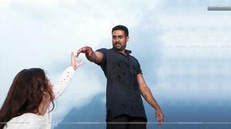 Abhishek Bachchan Trying To Caught Aishwarya Rai Hand Wallpaper