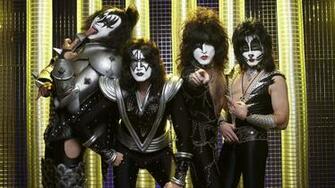 Kiss Wallpaper Pictures Image