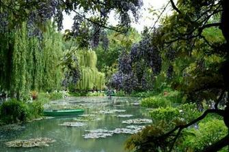 Monet S Water Garden Pond Giverny France In Photos The World