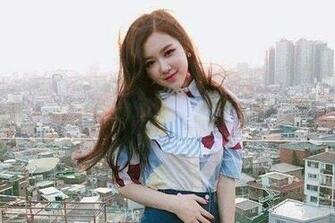 Rose Member Blackpink Yang Paling Banyak Dibenci Setangkai
