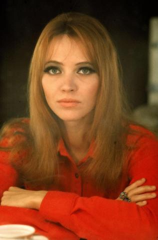 Anna Karina Color Dasha