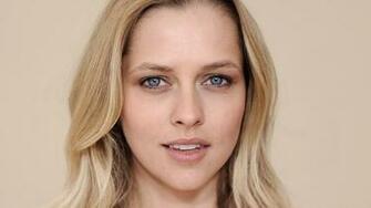 Teresa Palmer Face Wallpaper Px