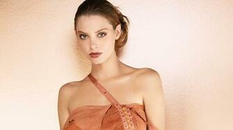 April Bowlby HD Wallpaper Background Image Id