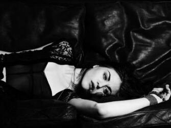 Frances Bean Cobain Photo Of Pics Wallpaper