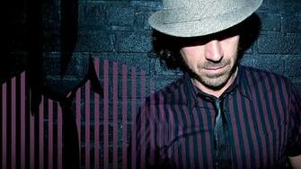 Wallpaper Benny Benassi Wall Hat Light