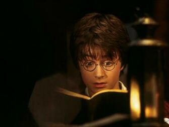 Reading Wallpaper
