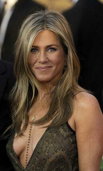 Jennifer Aniston Lands Deal With Emirates Raveituptv