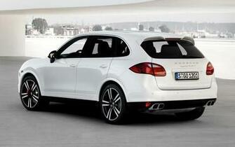 HD Car Wallpaper Porsche Cayenne Turbo Back Side