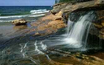 S Of Spectacular Waterfalls HD Desktop Wallpaper
