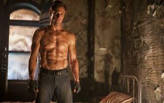 Aaron Eckhart In I Frankenstein Wallpaper