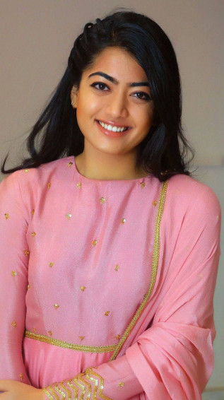 Rashmika Mandanna HD Wallpaper