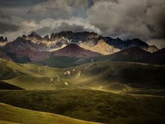 Wallpaper Mountain Range