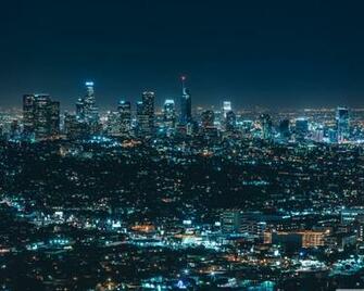 Urban Night Ultra HD Desktop Background Wallpaper For 4k UHD Tv