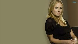 Yvonne Strahovski Wallpaper HD