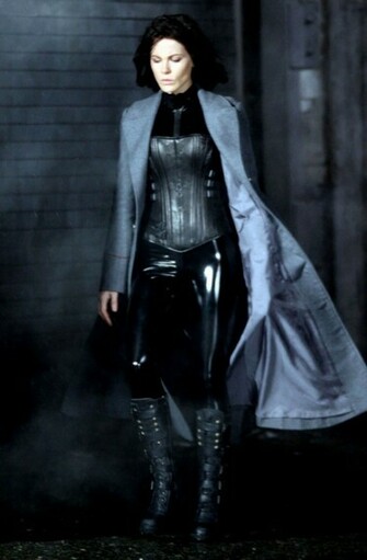 Kate Beckinsale Underworld iPhone Wallpaper Black For