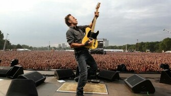 Bruce Springsteen Backdrop Wallpaper
