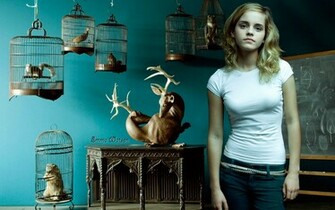 Emma Watson HD Widescreen Wallpaper