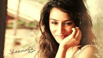 Shraddha Kapoor Hot Bikini Pics Cute Smile Image