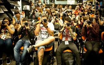 The Full Of Paparazzi Wallpaper iPhone