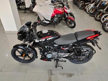 Bajaj Pulsar Split Seat Model Showing Bs6