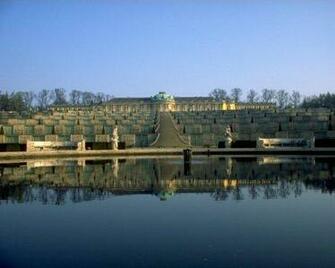 Related Wallpaper Places Russia Sanssouci