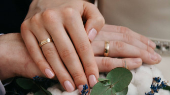 The Couple S Hands Ring Wallpaper