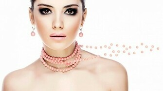 Pretty Face Makeup Wallpaper