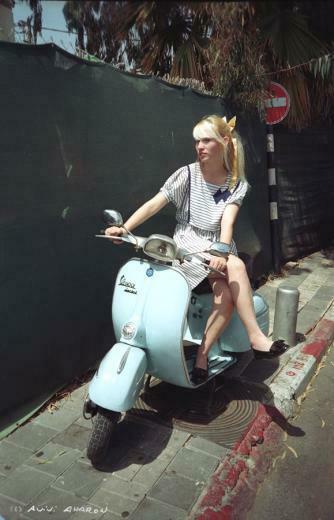 Vespa Girl By Avivi