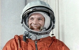 Yuri Gagarin The Astronaut A Pilot Legend Hero Smile Suit
