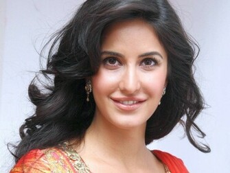 Pictures Smiling Katrina Kaif Wallpaper For Mobile And Cell Phone