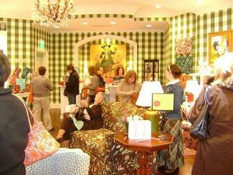 Omg Love This Buffalo Check Wallpaper Interior Design