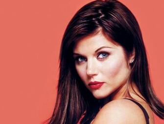 Tiffani Amber Thiessen Wallpaper