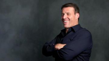 Tony Robbins And Peter Diamandis Believe Entrepreneurs With Crazy
