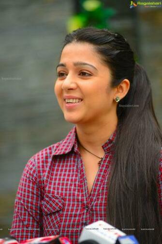 Charmi Image Actor Galleries Image Pics Pictures